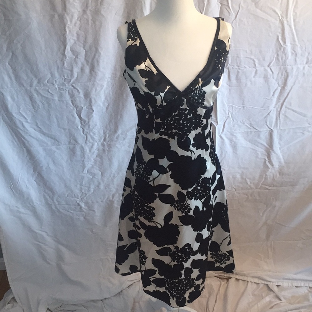 Alexia Admor Dress- size S-midi